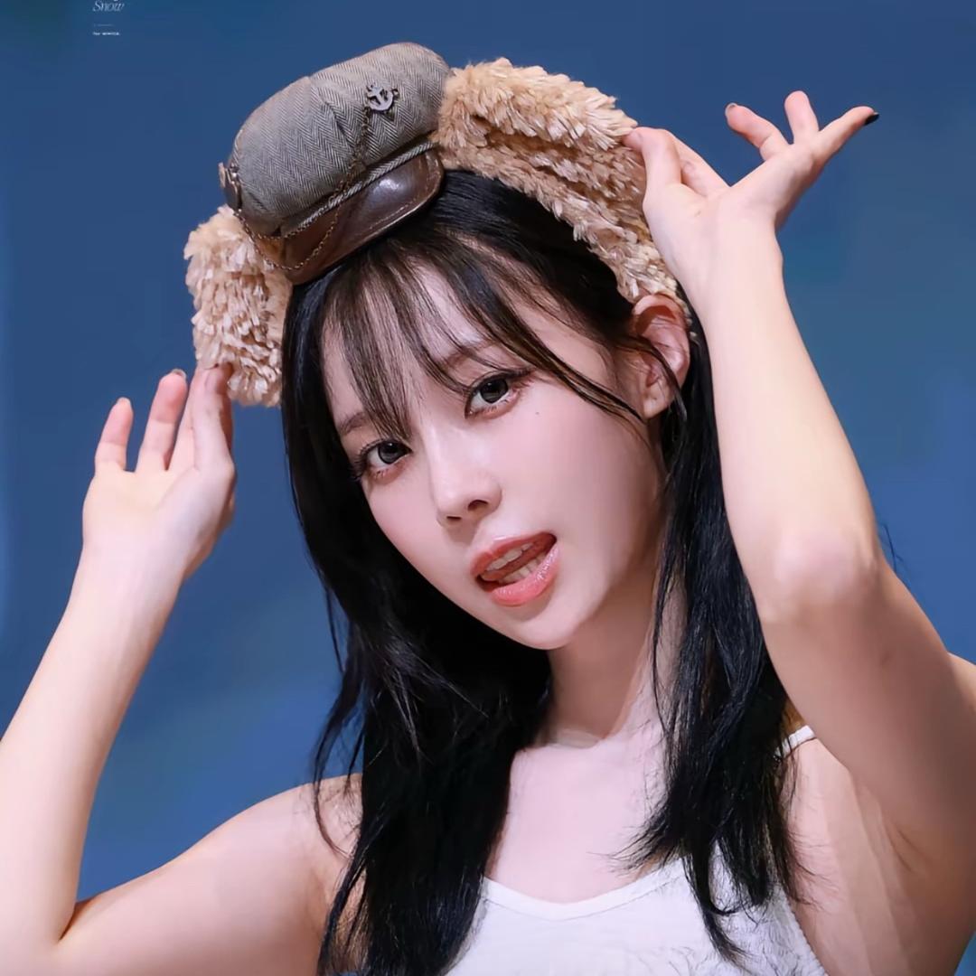 W.💫