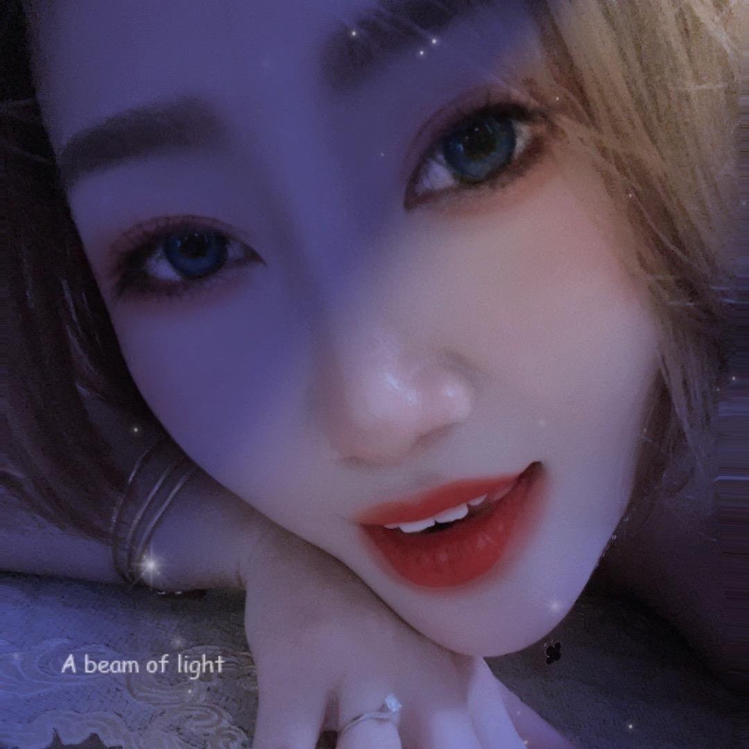 文文😘༄💄💋