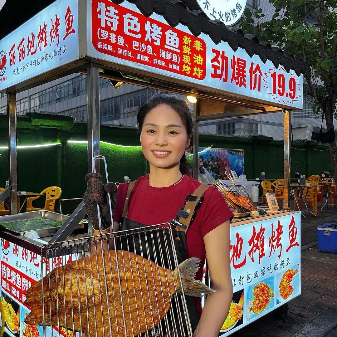 丽丽摆个摊