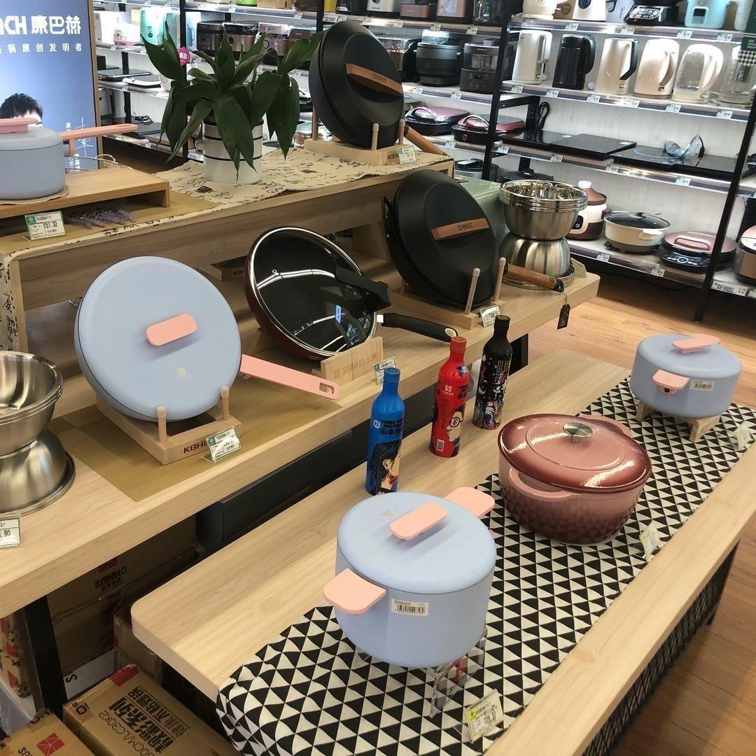 奥莱外贸仓