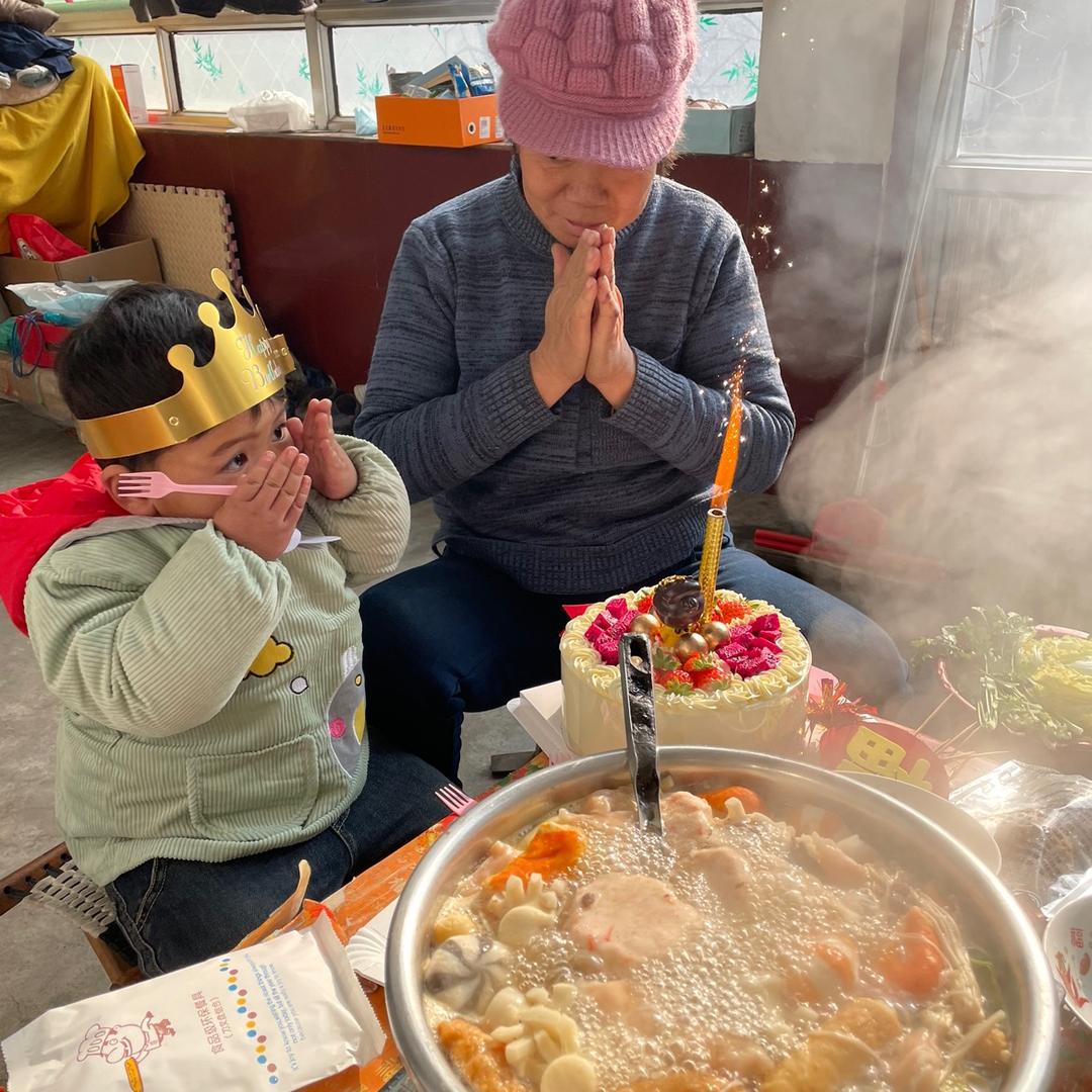 济阳区安大小资范童装店