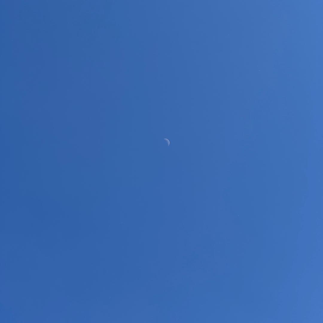 七侠晟乔伊悦读馆