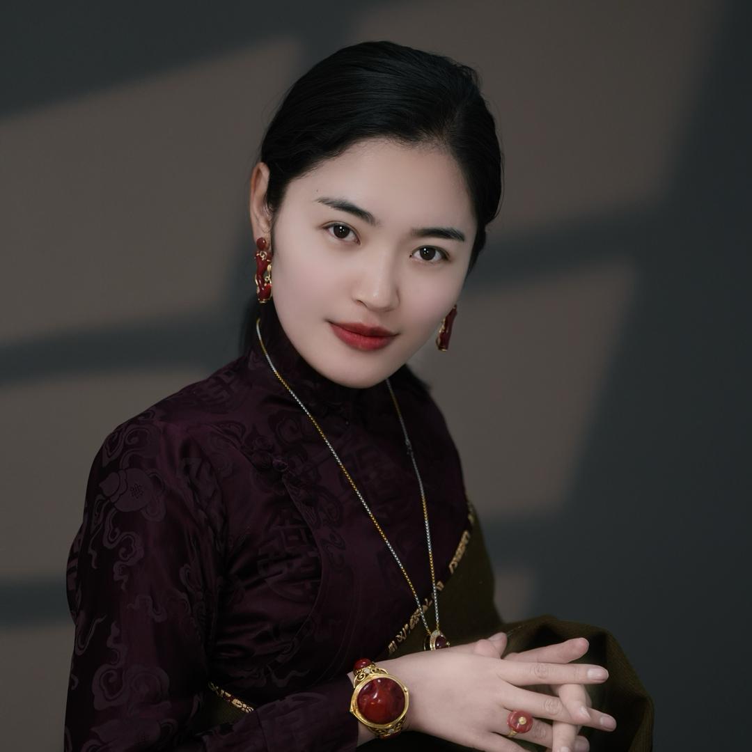 拉萨街拍小号·卓措