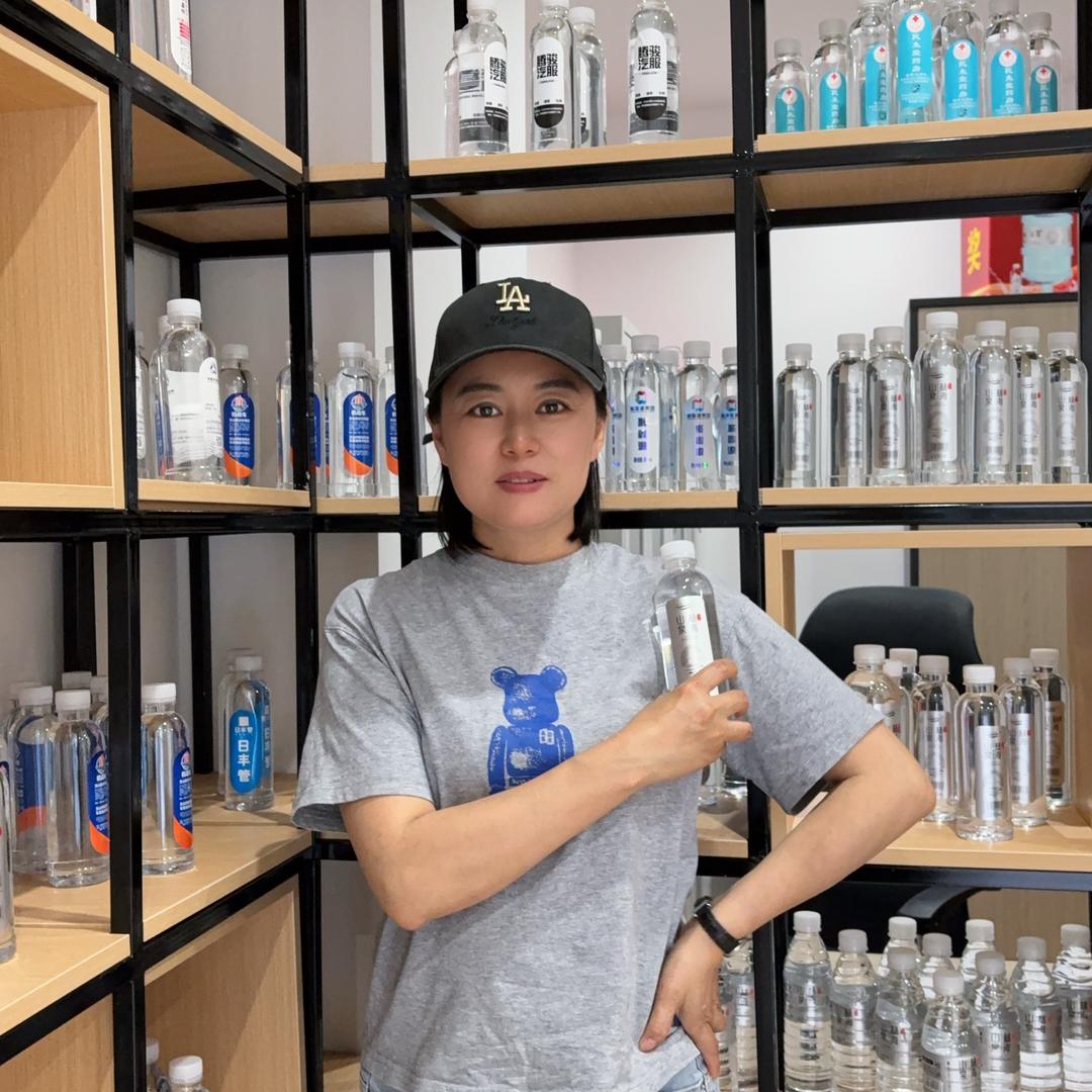 文山做林海山泉的二双