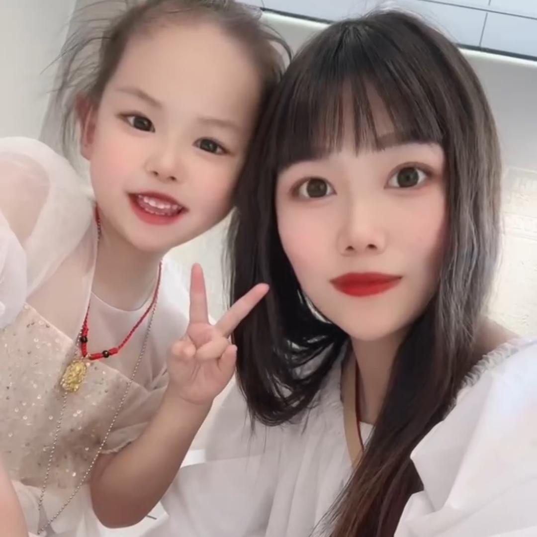 娜娜吖🎉