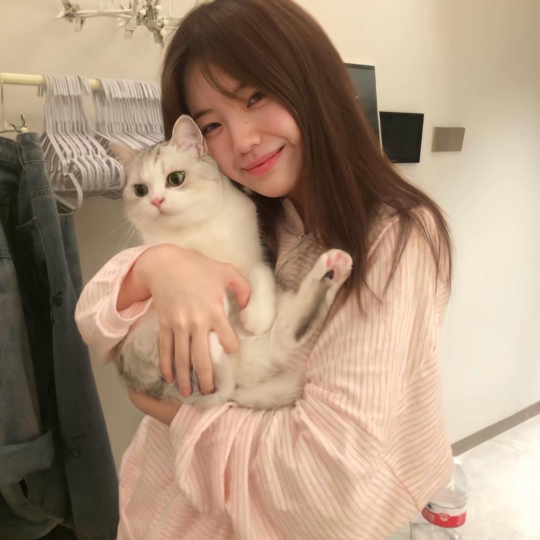 姐姐妹妹．