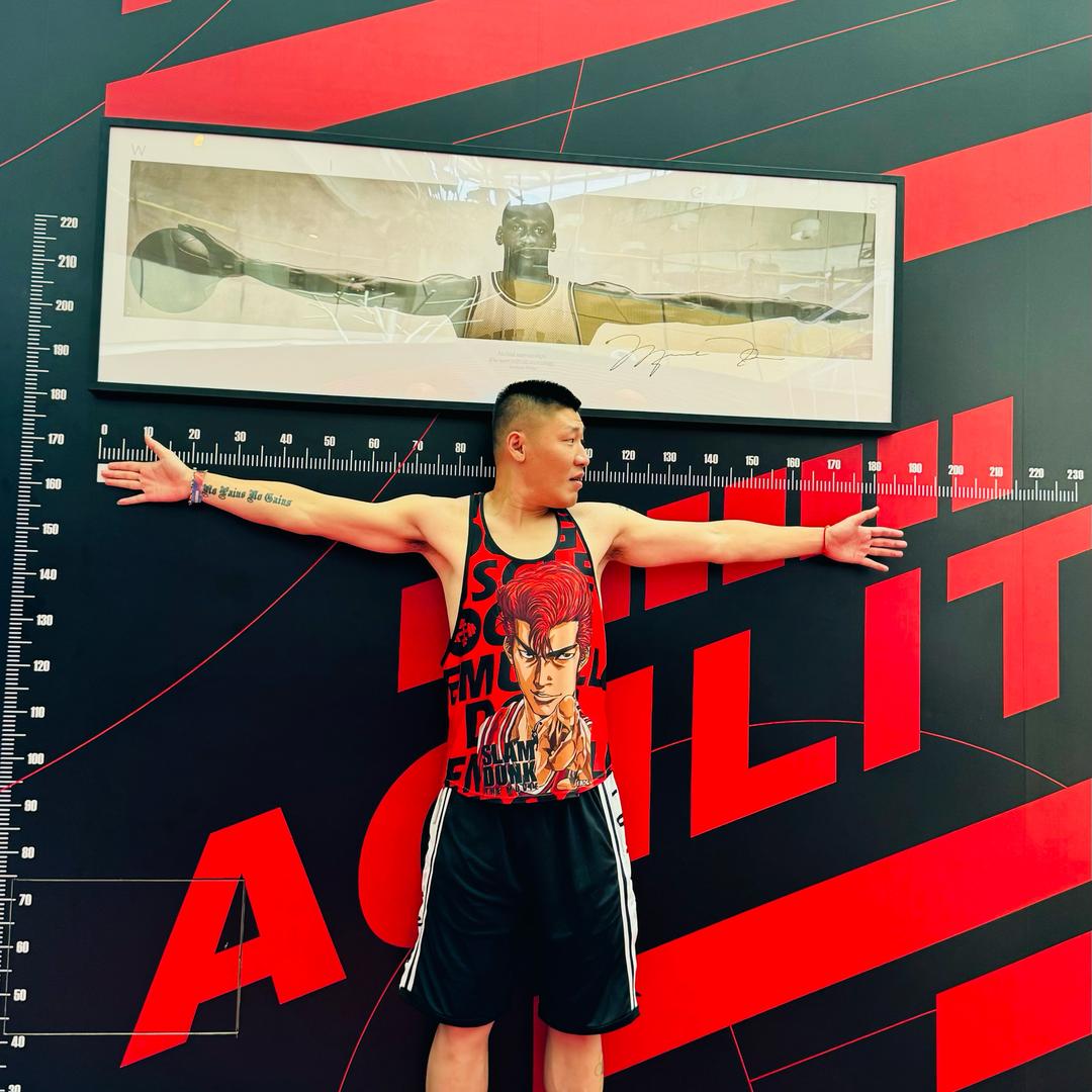 爱篮球的小含哥（会打🏀还懂点🏀）