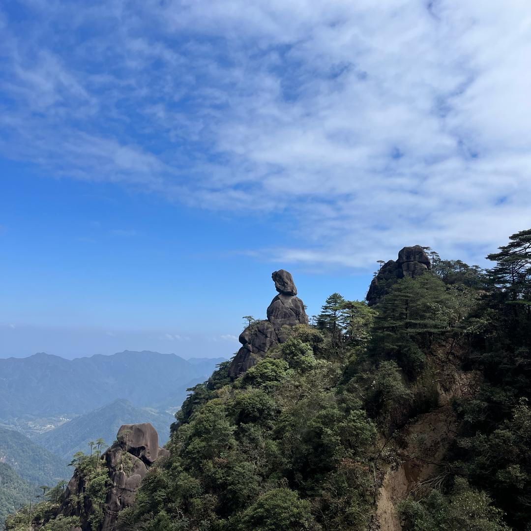 三清山导游小谢