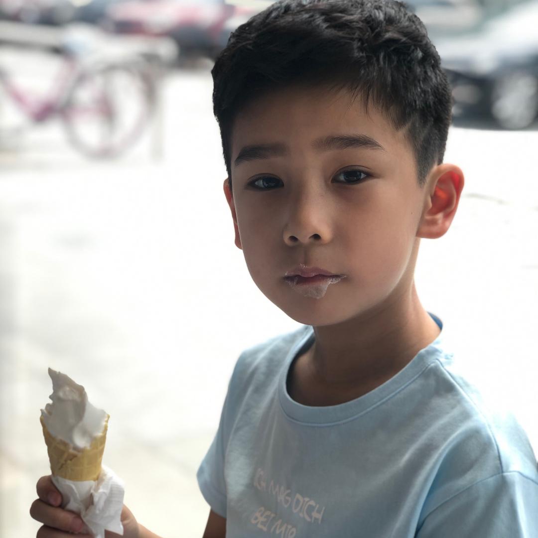 黄天行和他爸爸