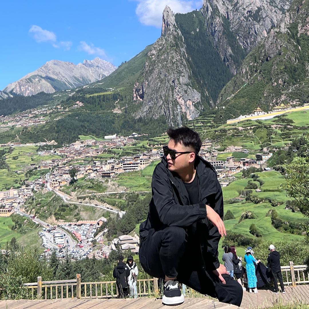 乾县烫发染发 ～苏向阳