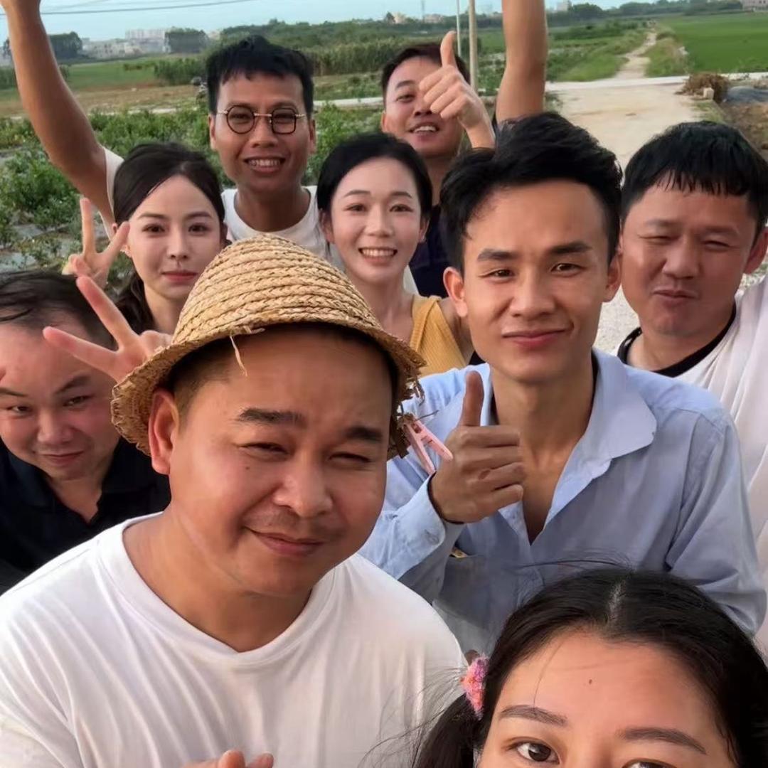 黄小弟团队