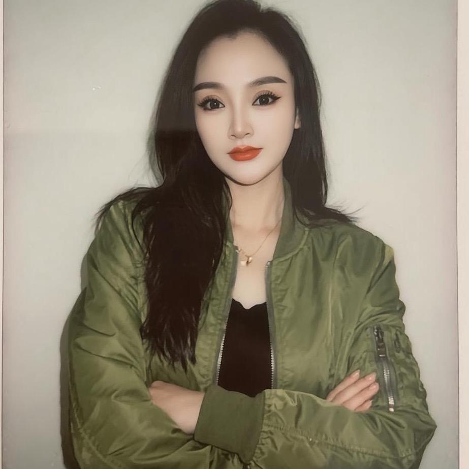 伍月🍬