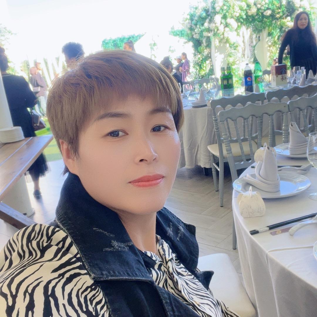 养牛人～莹妹农村生活