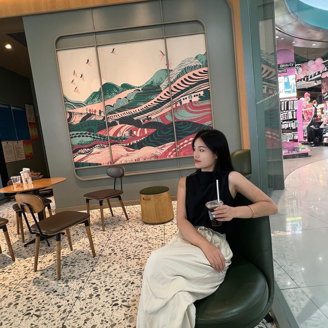 mm    -🧚‍♀️