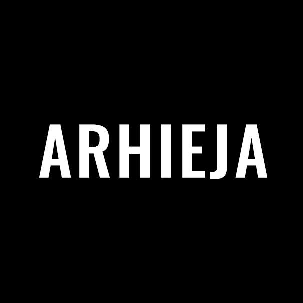 ARHIEJA二黑家潮袜
