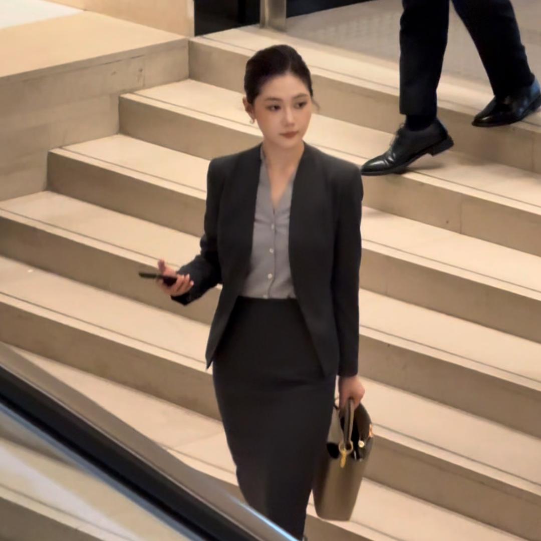 汐幽极简轻奢女装