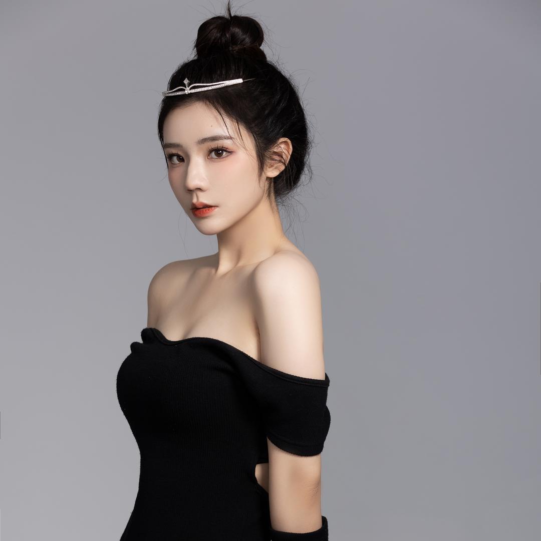 张超越🍑张桃