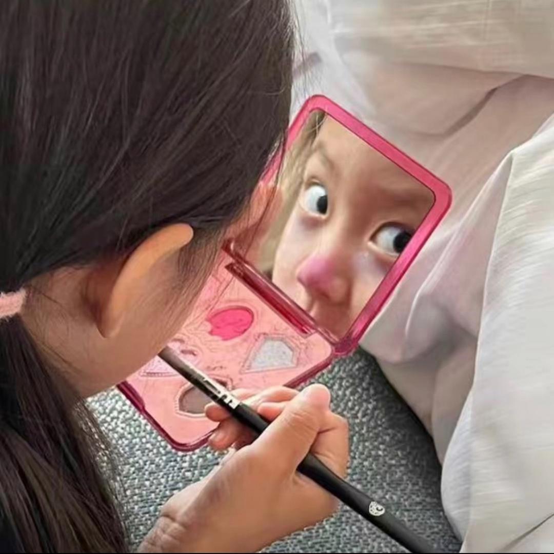 绝不穿品如衣服的艾莉