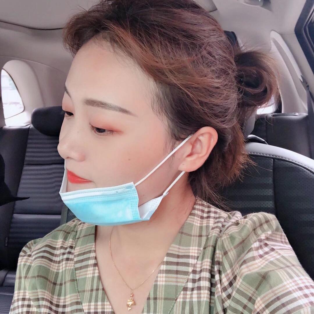 @巫咸纸上烤鱼 张亚茹