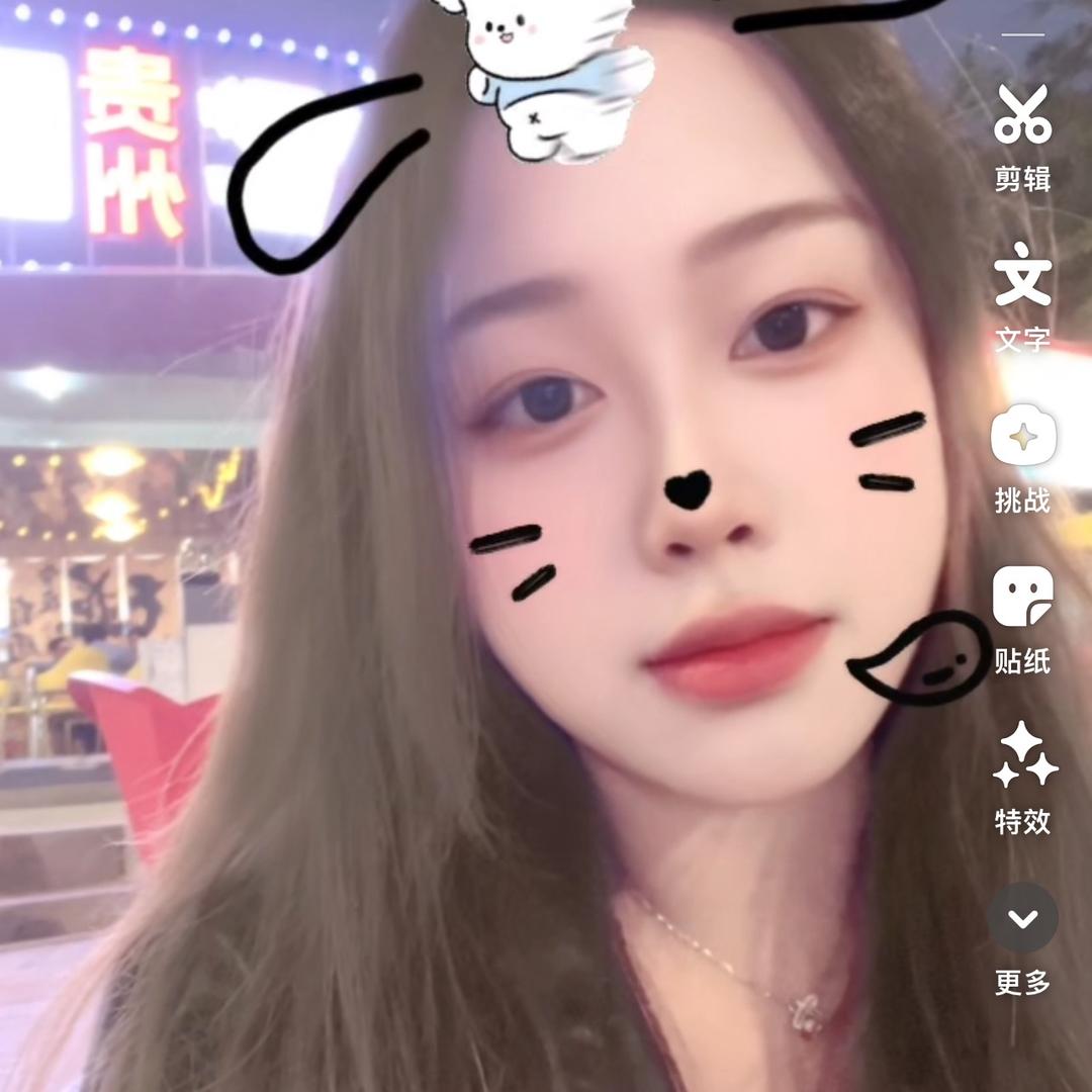 惠阳雅居乐贵州烤肉店老板娘