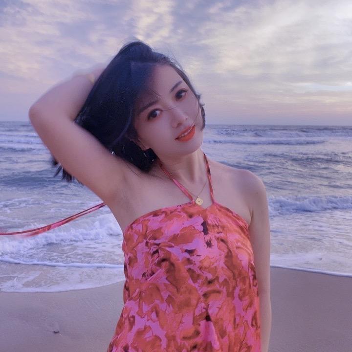 谢小小💕(邂逅女装)