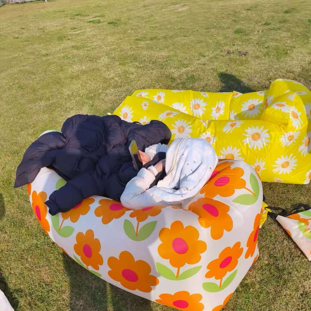 爱晒太阳的毛毛虫