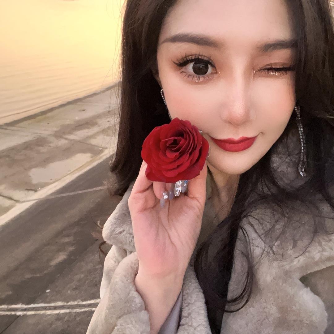 水淼淼miao