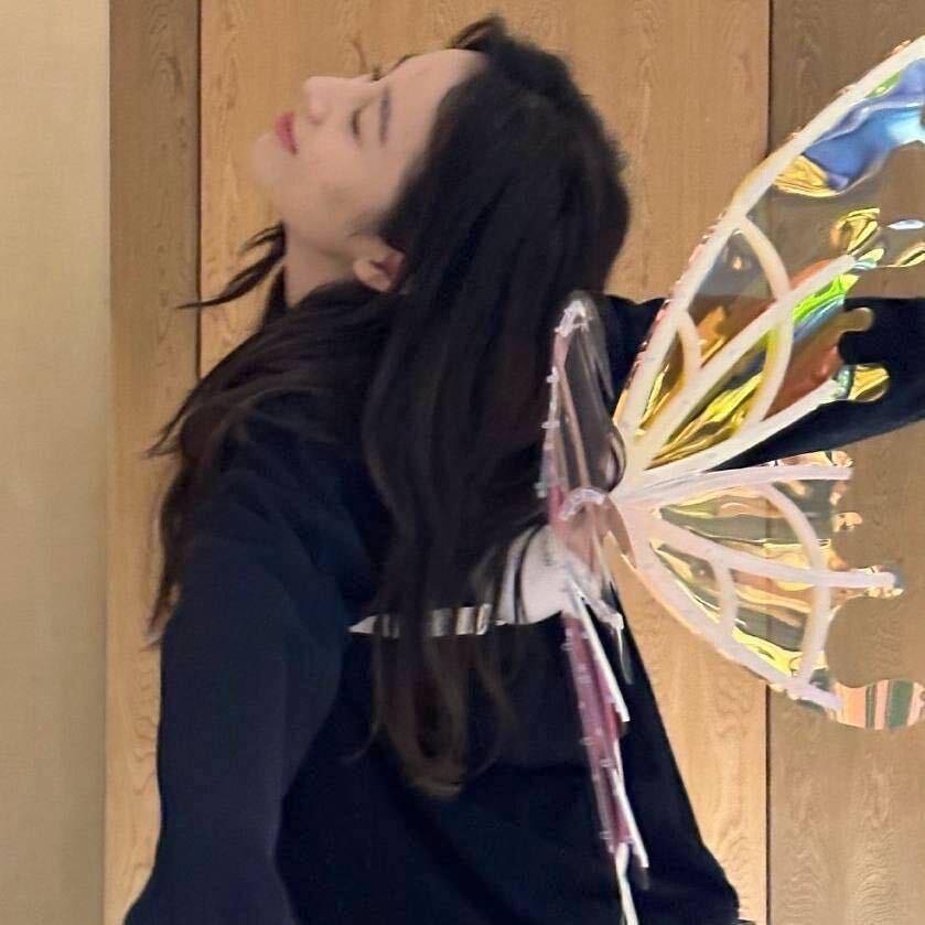 w_