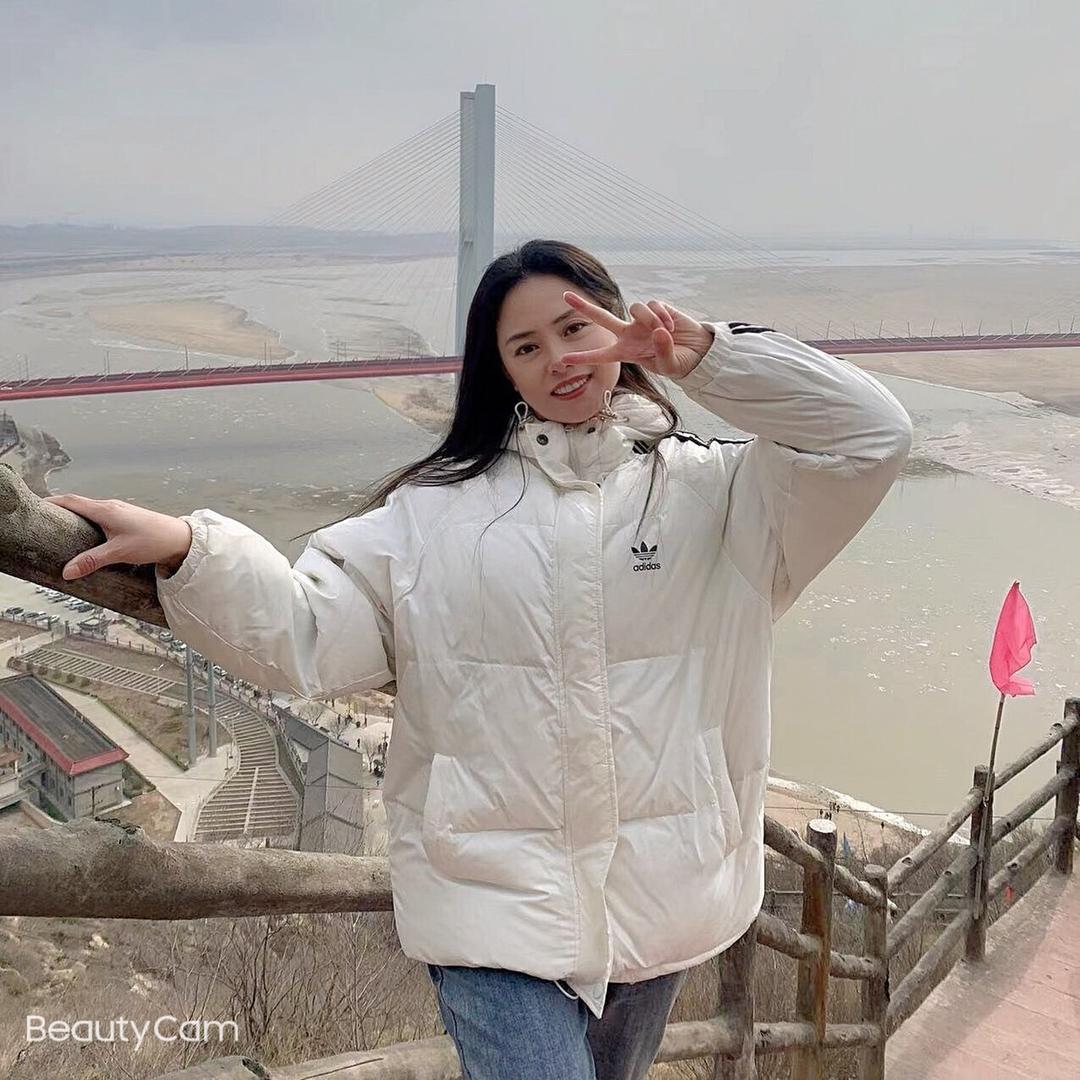 新绛县汾河湾娜娜鞋业