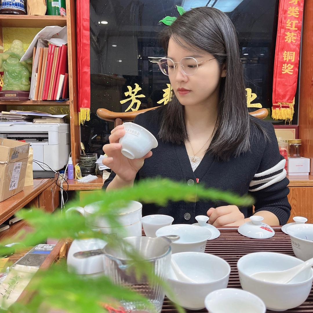 林美芳