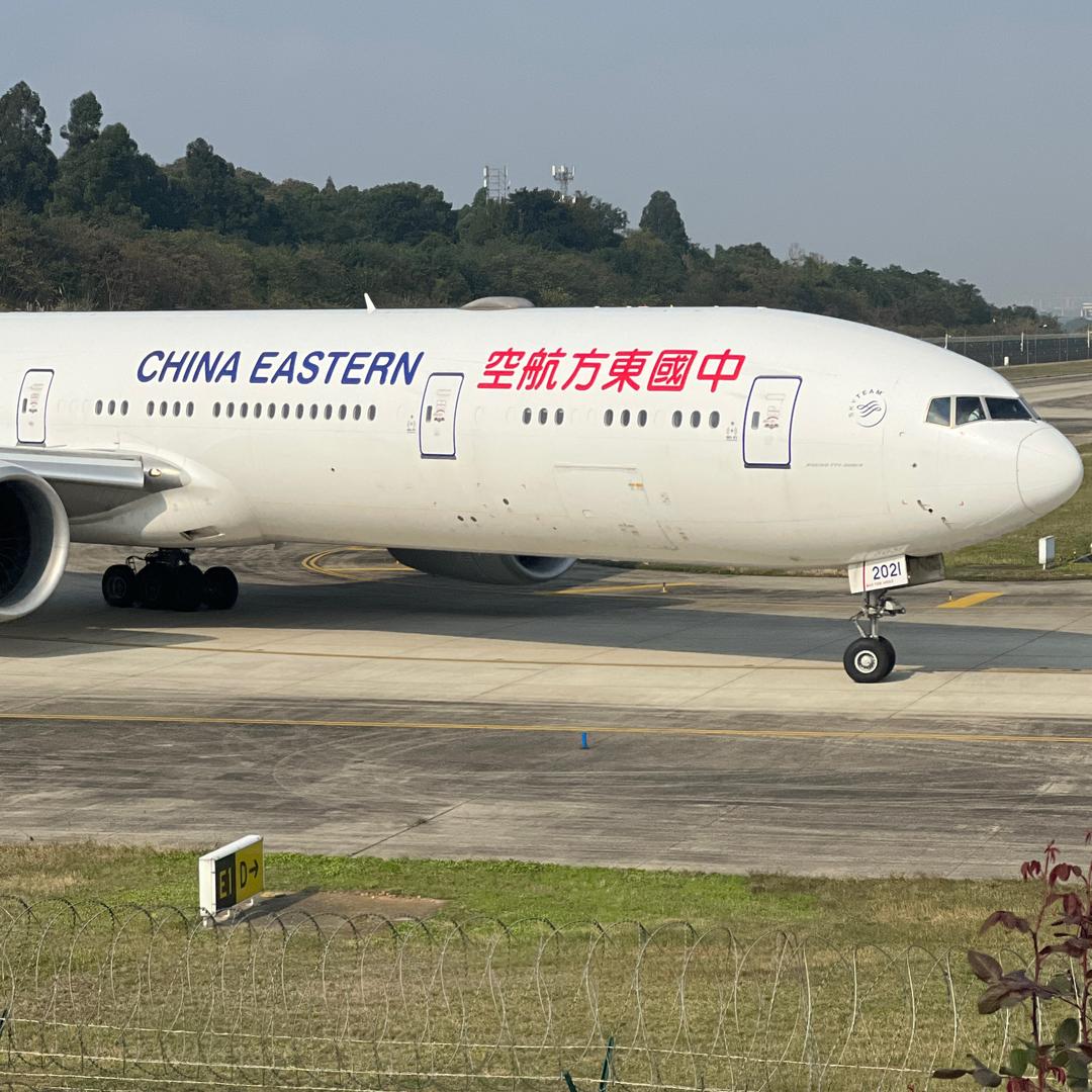 辰辰带你看飞机✈️