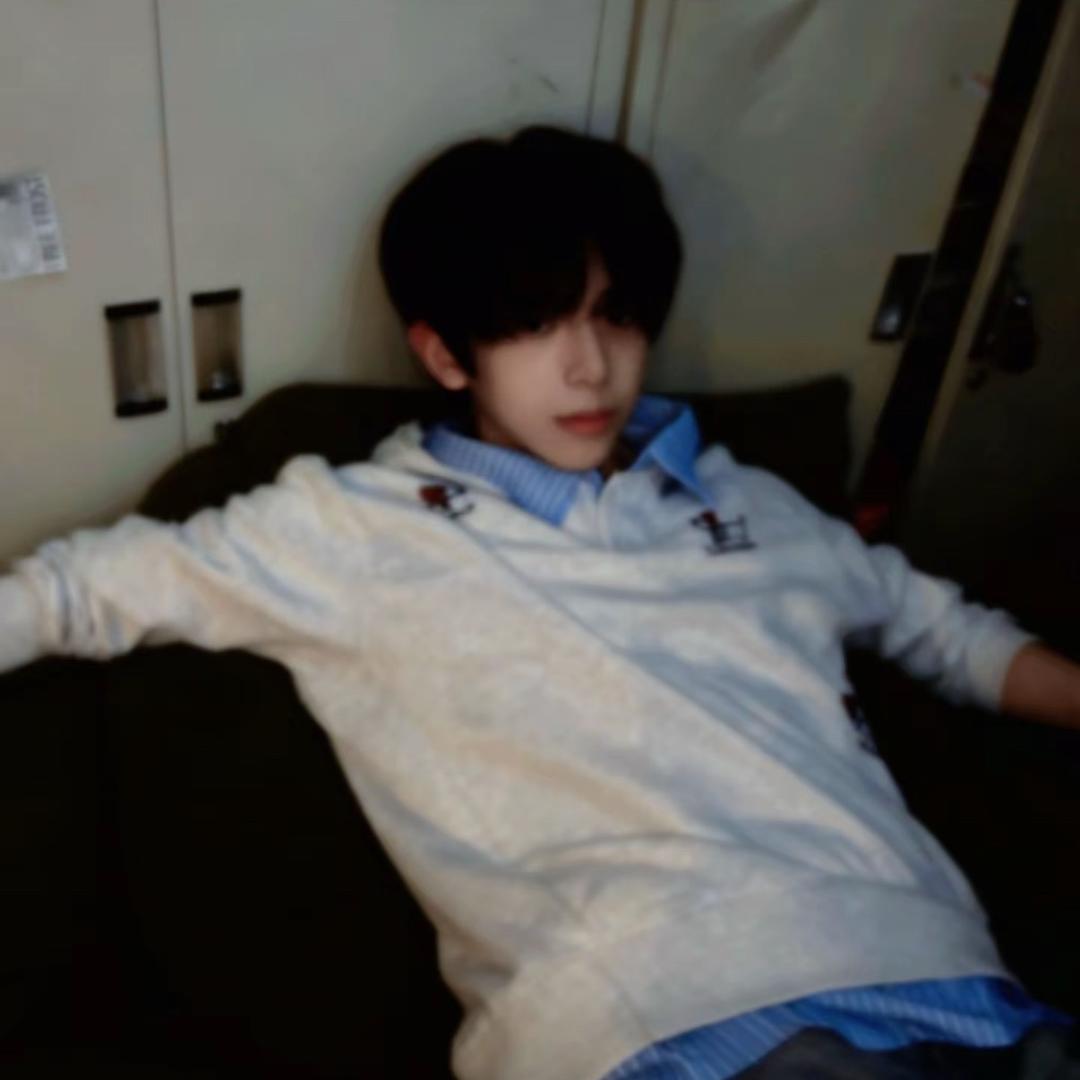 不知道叫什么铭字  （见过 jm 版）