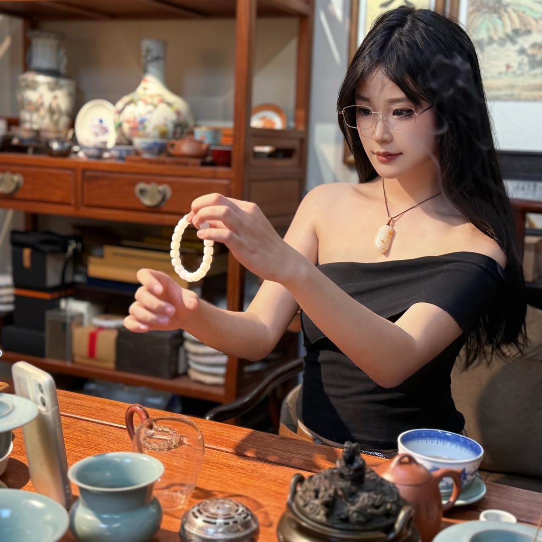 嘉嘉文玩呀