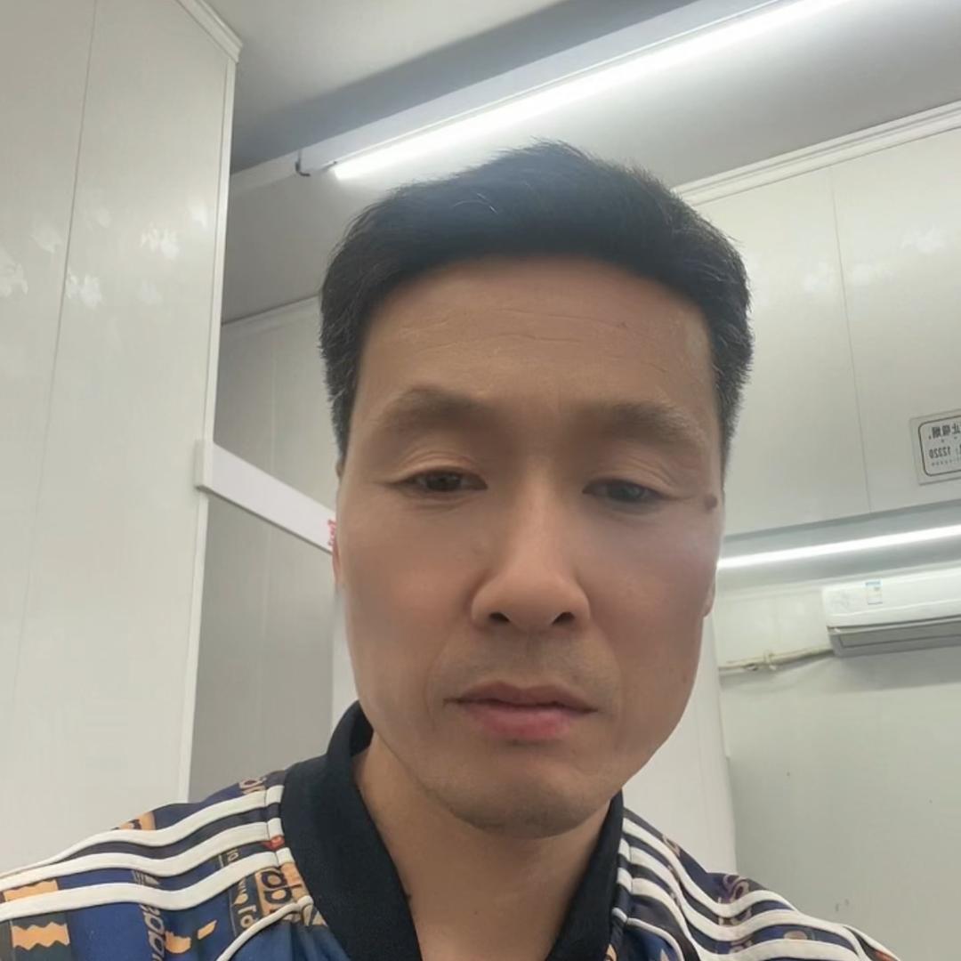 丹阳市六中对面超群家具工厂店