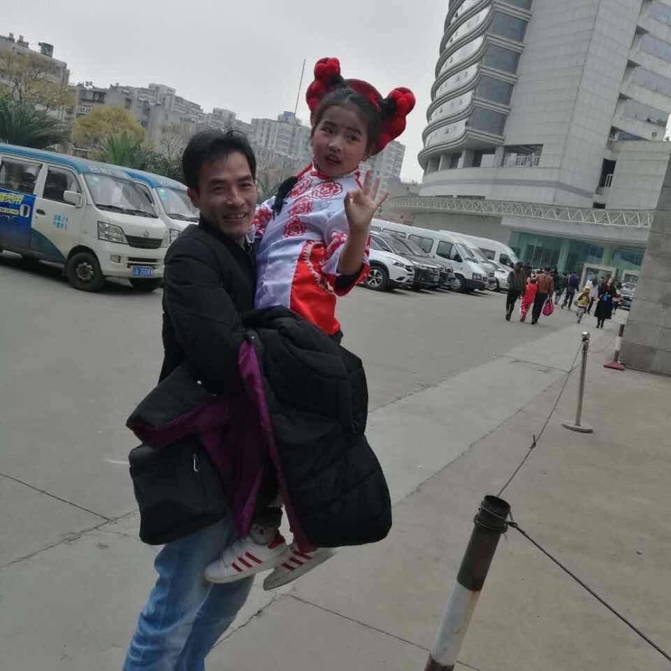 杨伟斌