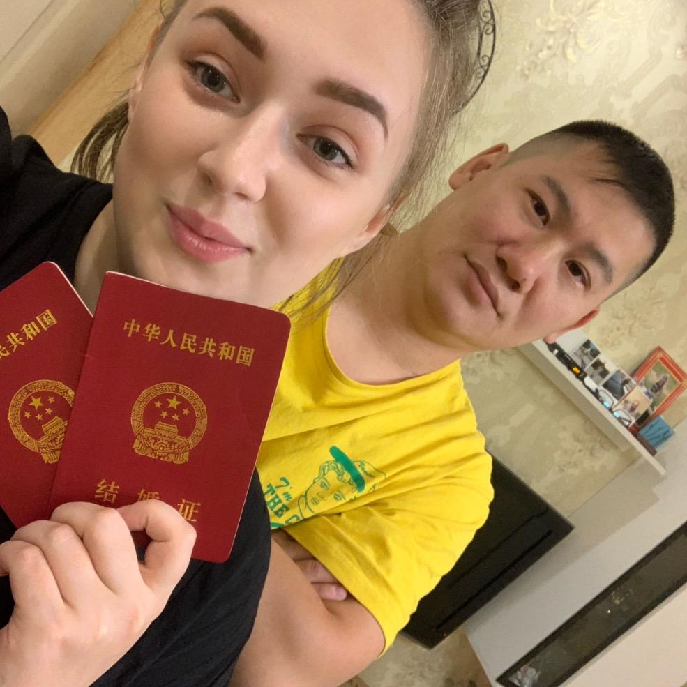 金牌混血DJ家庭-俄货