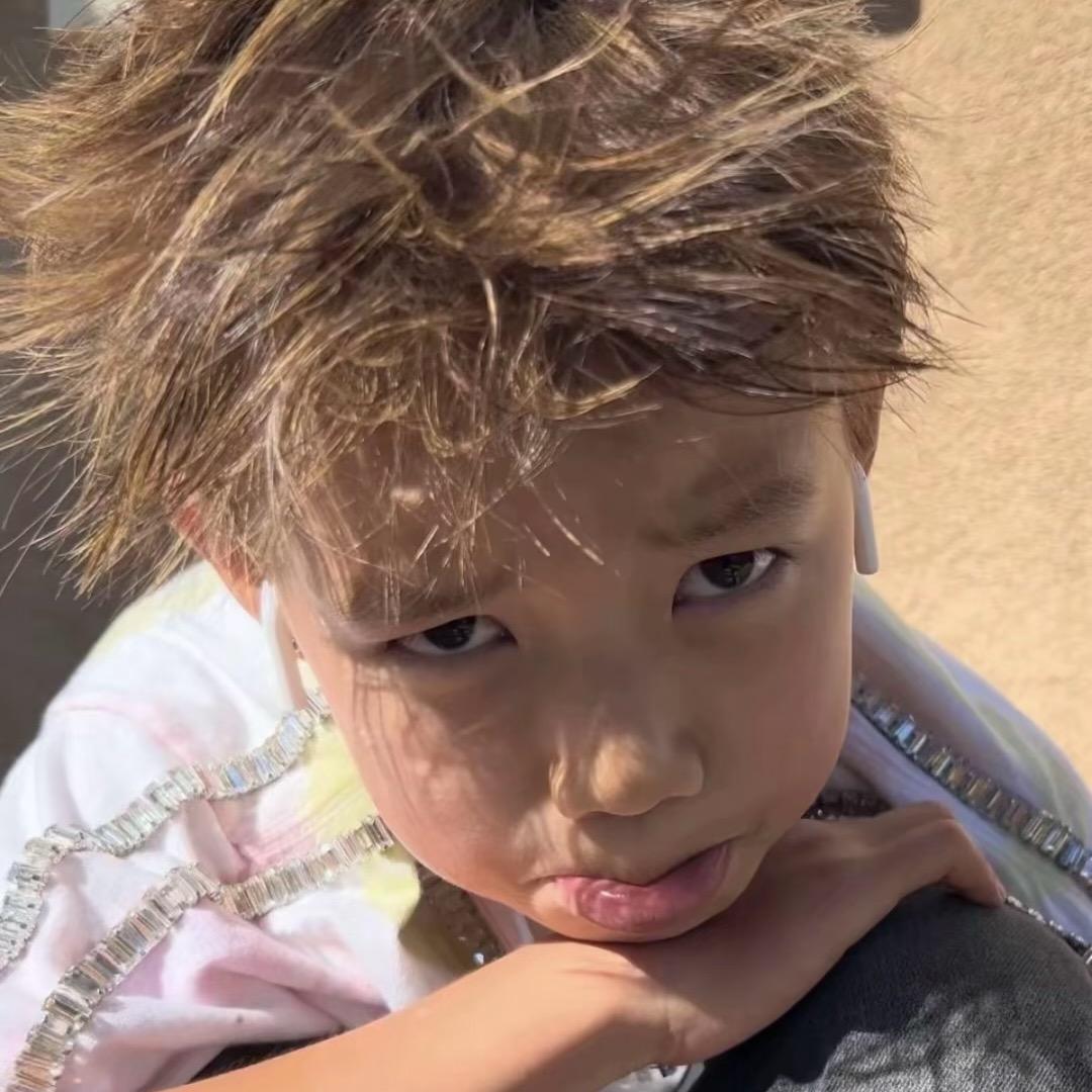 80 岁老头（有低保）