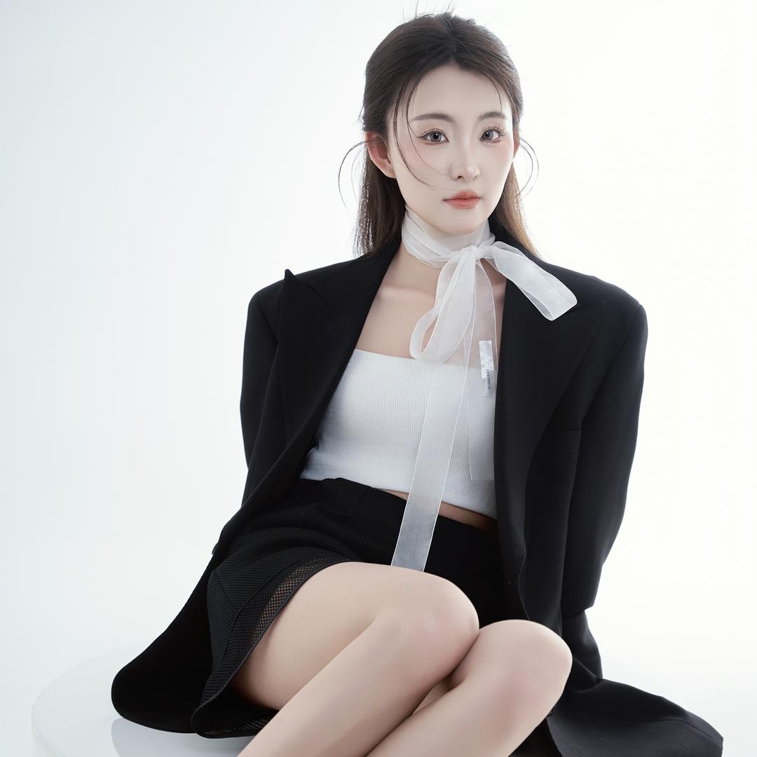 爱搓指甲的小美👩🏼