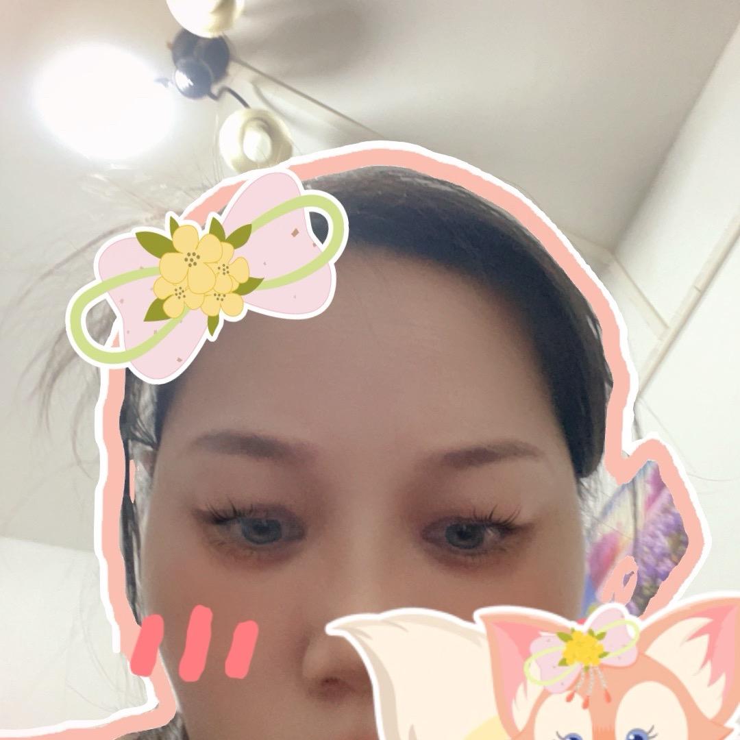 诺米，是丫头……