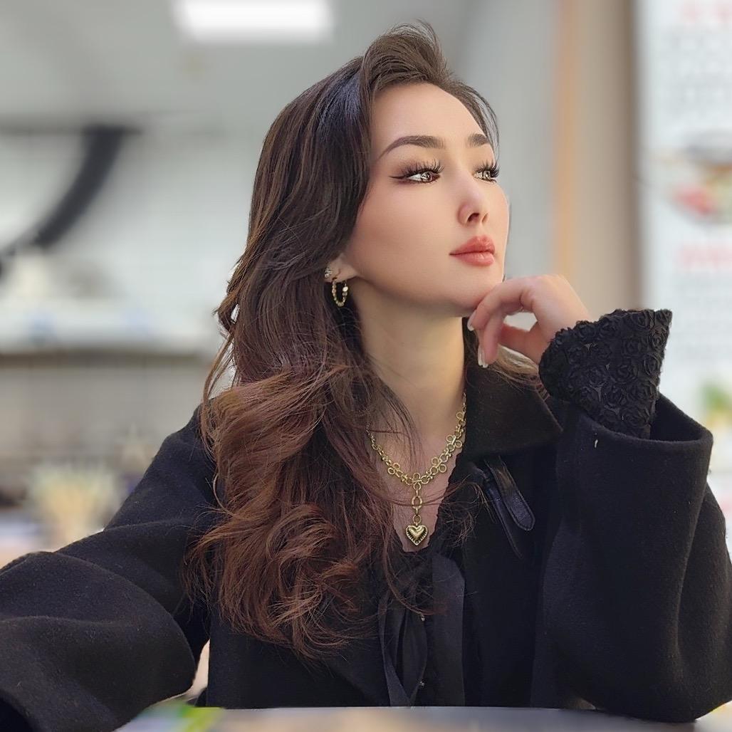 热莎💕 (Nare Pason女装)