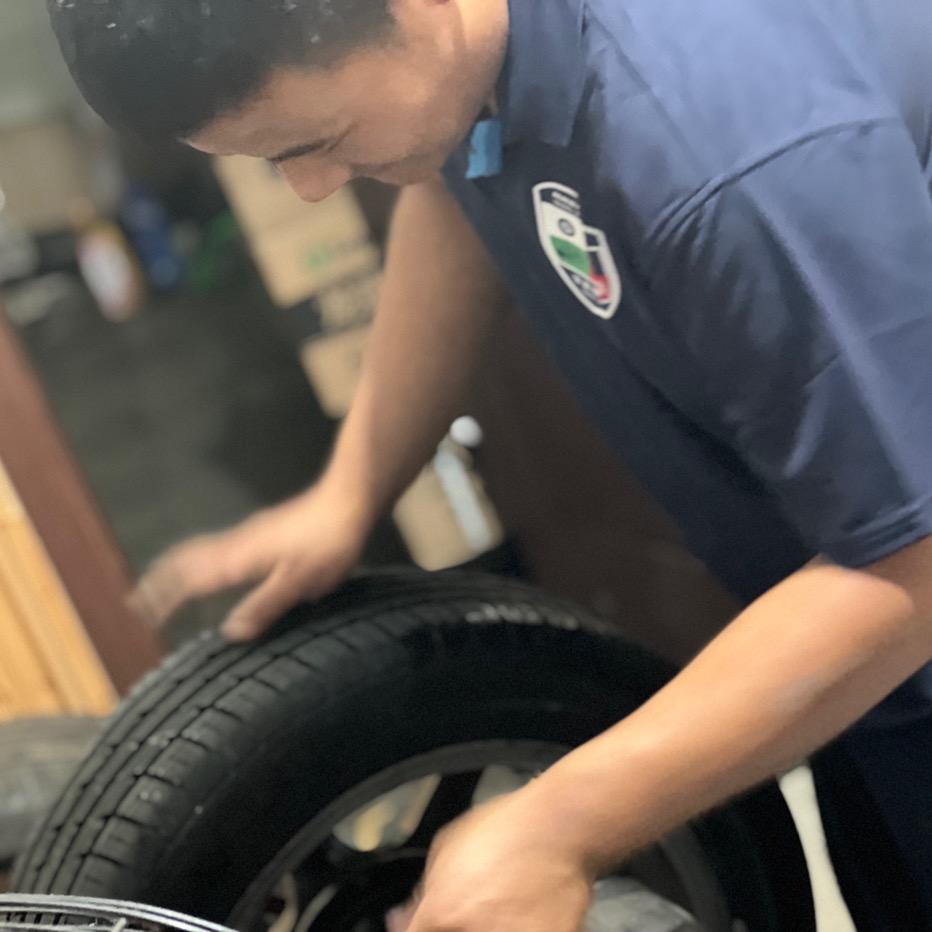 宁波万通四轮定位。事故车专业四轮定位