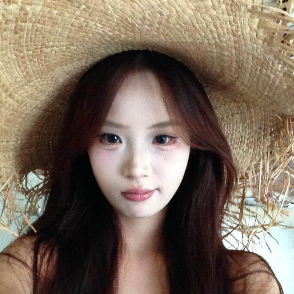 小小酥•̩̩̩̩ᯅ•̩̩̩̩