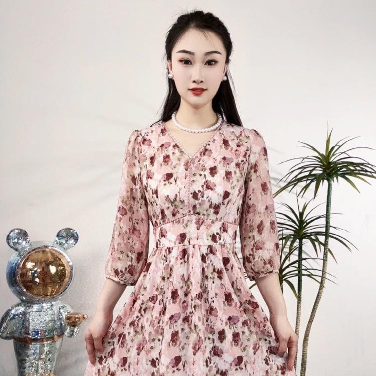 艾美欣服饰