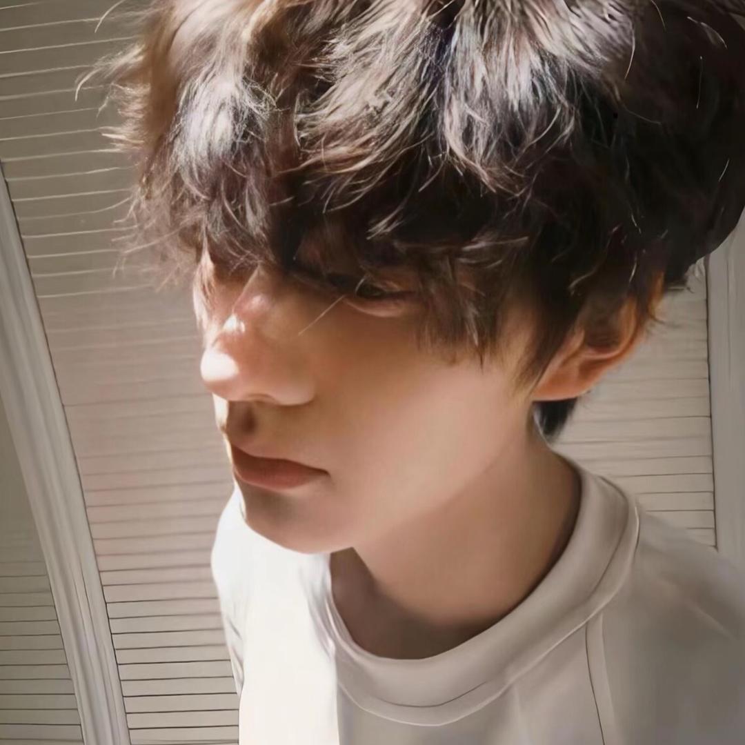 ღ᭄ꦿ❤️劉先生এ꧔ꦿ