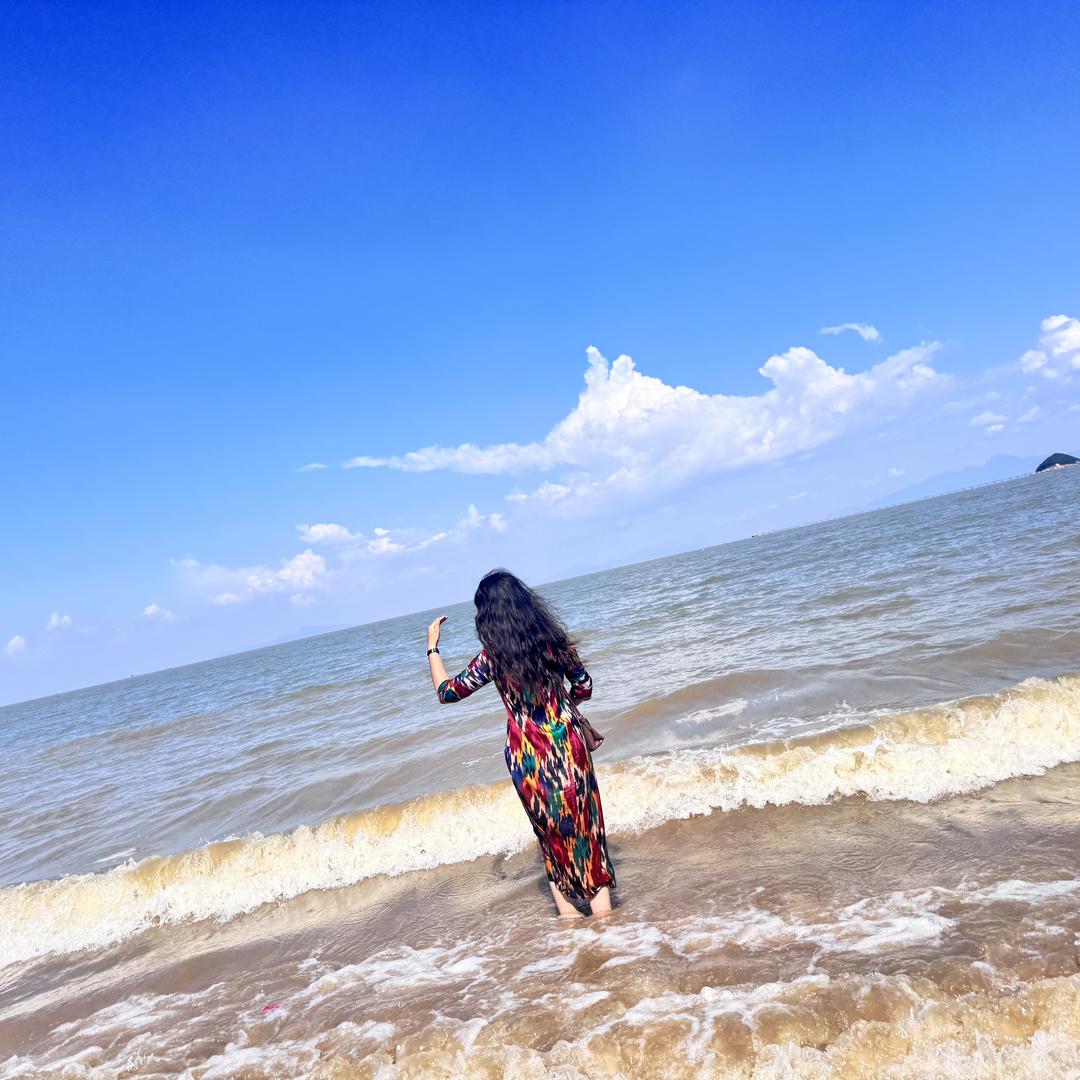 米热弯·墙布、灯饰