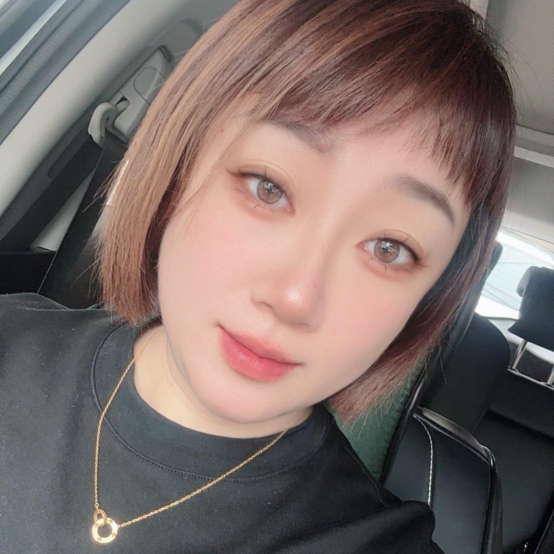 辽阳喜多童装品牌集合店