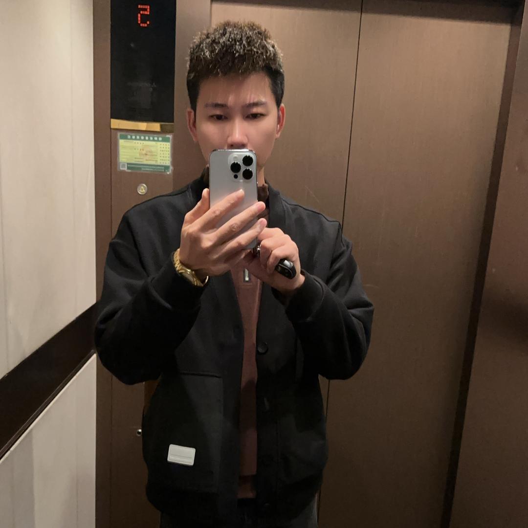 黑桃宛亦初