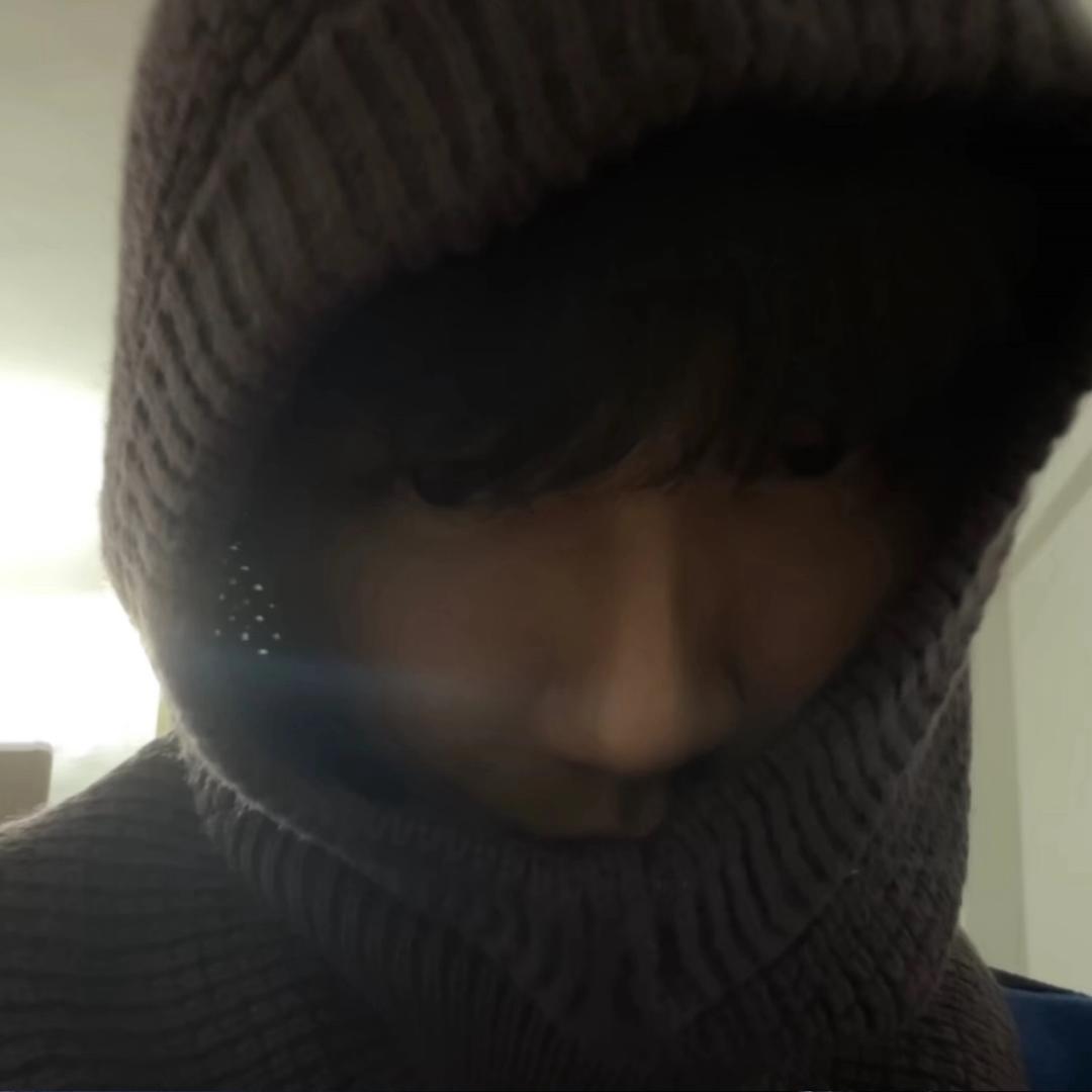 Yy、
