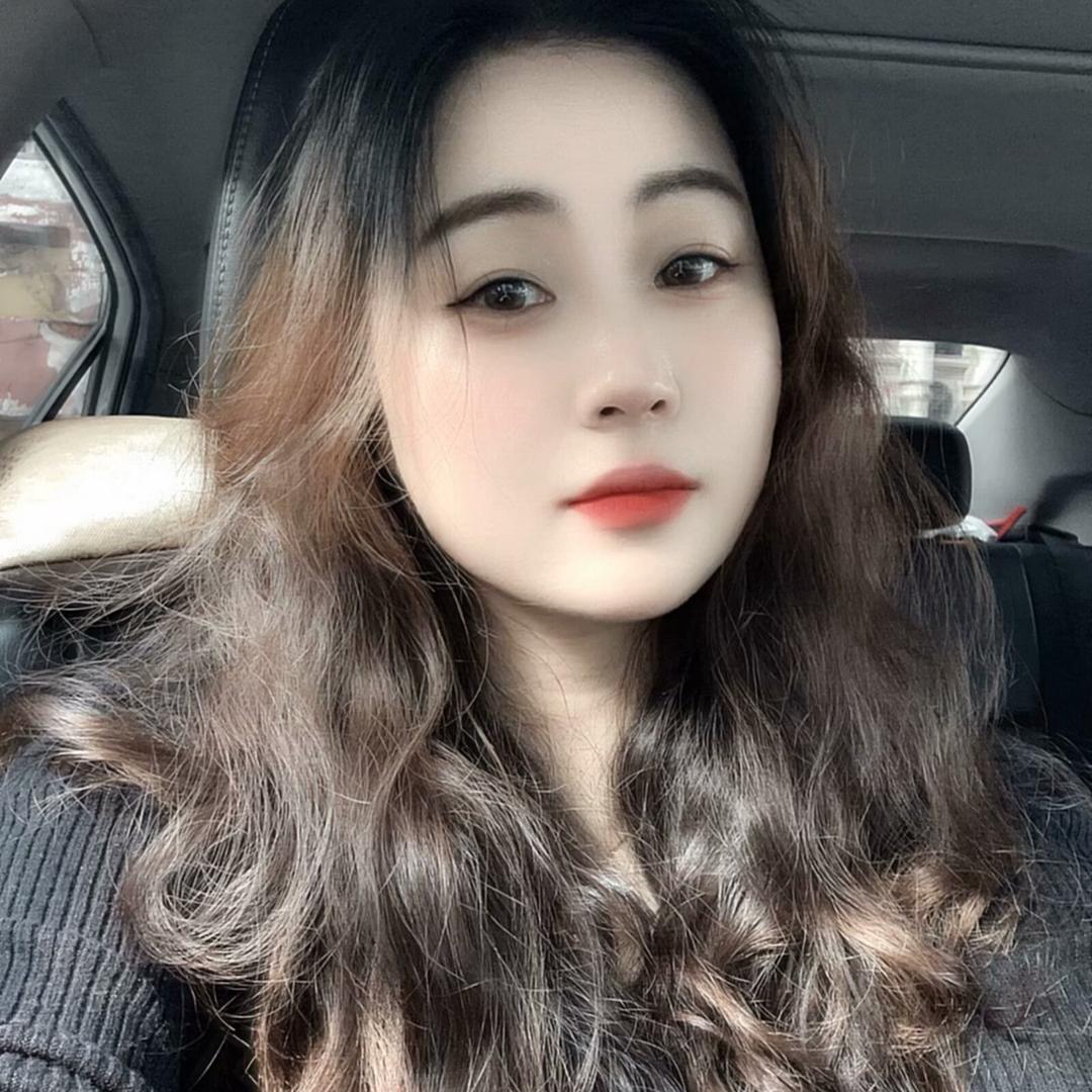 我叫依依呀💃