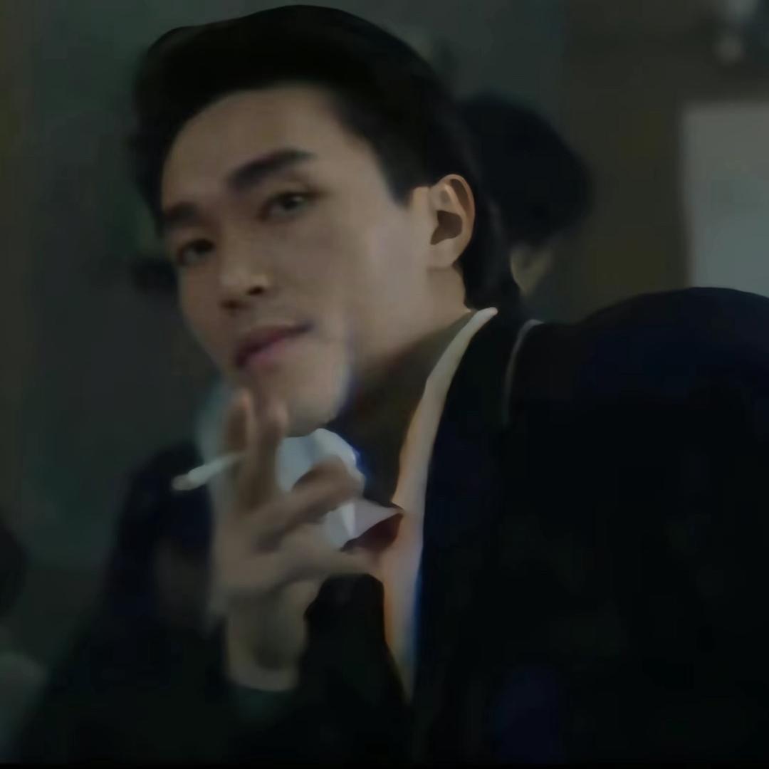 零零后二手车贩子